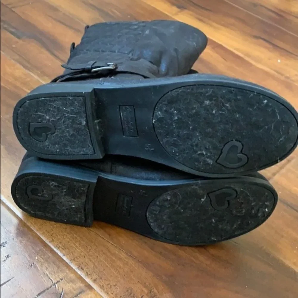 𝅺AMERICAN Eagle Quilted Bootie Boots Shoes